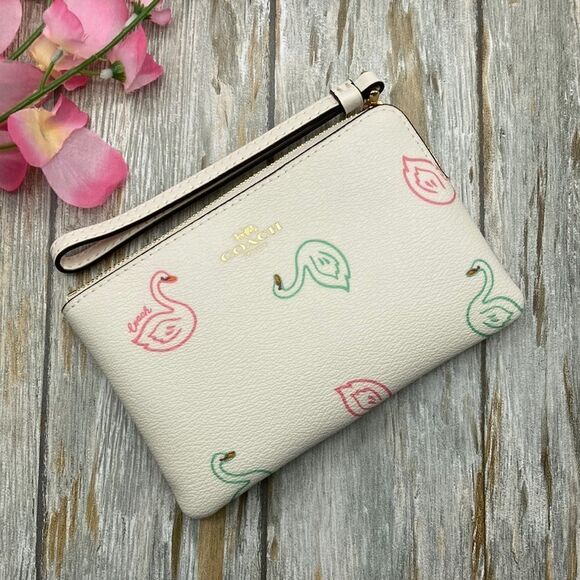 COACH Limited Corner Zip Wristlet With Swan Print Leather Wallet Bag Purse - Picture 1 of 7